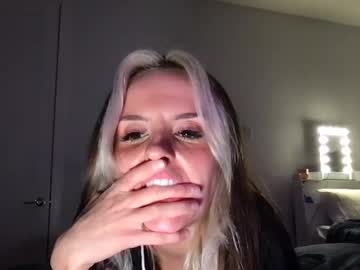 latina cam girl chandraxo image #4694691