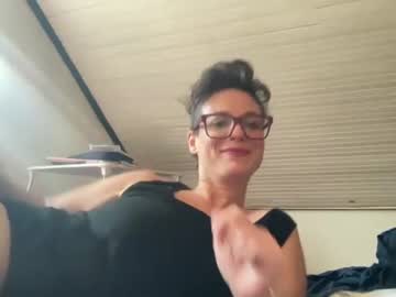 latina cam girl damejane image #1997994