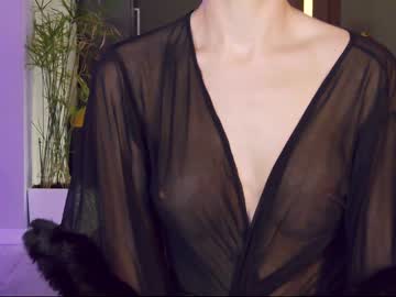 latina cam girl flowerr_powerr image #3937864