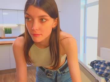 latina cam girl lucettagibbard image #4656153