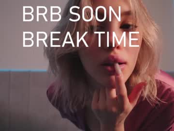 latina cam girl angella_kleee image #3020337