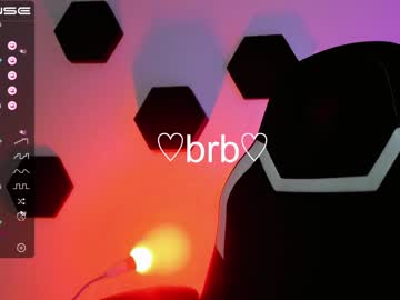 latina cam girl small_blondee image #2624469