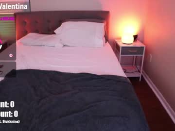 latina cam girl milavalentinax image #114677