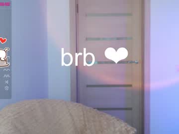 latina cam girl small_blondee image #2172867