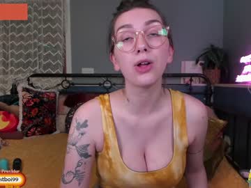 latina cam girl daydreamur_gurl image #4399010