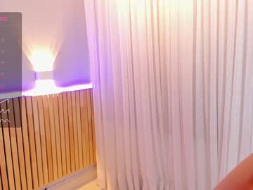 latina cam girl little_effy18 image #3600879