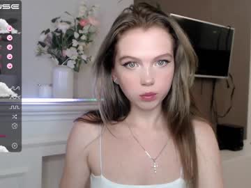 latina cam girl small_blondee image #1834122