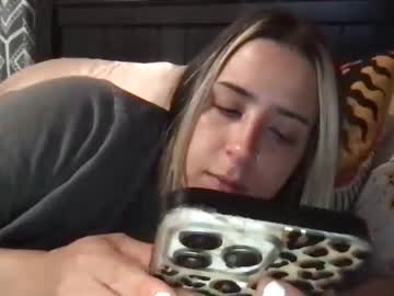 latina cam girl josiekxoxo image #3345495