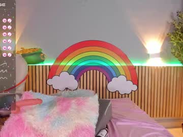 latina cam girl little_effy18 image #4365746