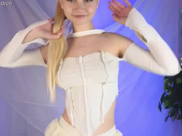 emily_glimmer latina cam