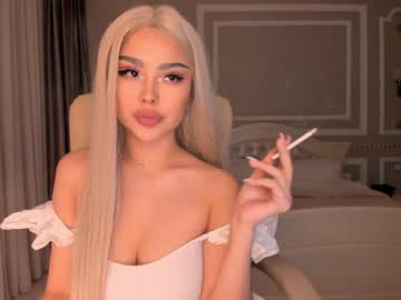 latina cam girl bae_suz image #811850