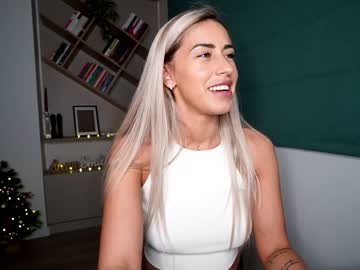 latina cam girl laurabae_ image #2223712