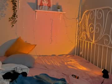 latina cam girl linellali image #1662509