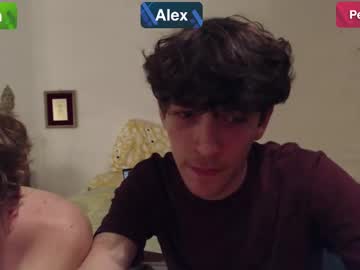 alexgoingwild latina cam