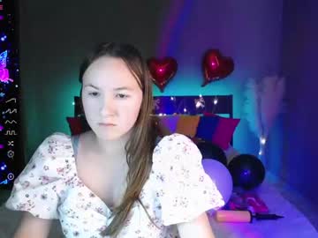 little_doll_meow latina cam