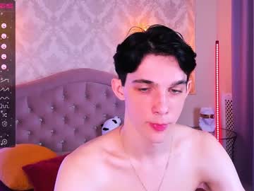 aaron_yam latina cam