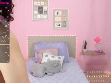 latina cam girl little_effy18 image #1018837