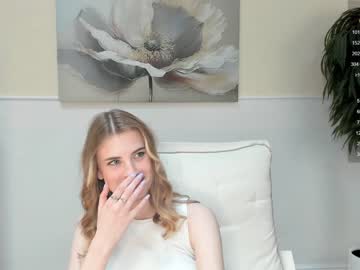 latina cam girl fannycullimore image #4352814
