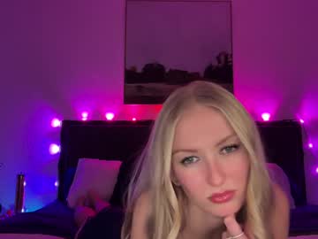 latina cam girl kyliexxrose image #4680550