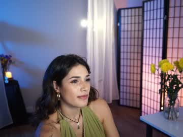 latina cam girl jadeperez_ image #2004826