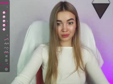 latina cam girl yourvirusqueen_ image #1431678