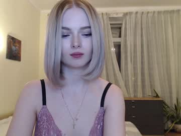 latina cam girl yvaine777 image #807218