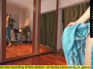 latina cam girl venus_in_jeans image #4251670