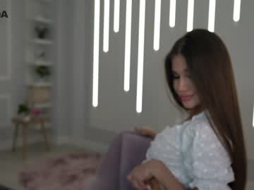 latina cam girl mia_devill image #2030121