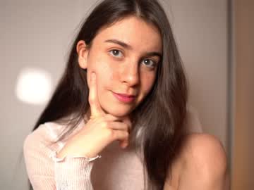 latina cam girl aria_diaz image #4439293