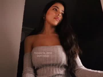 latina cam girl itsssssssme_lana image #2381619