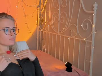 latina cam girl linellali image #1667098