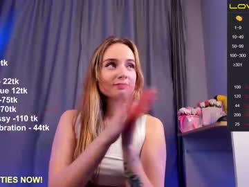 sunny_piee latina cam