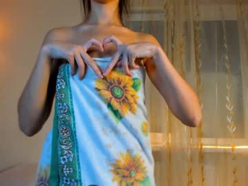 latina cam girl amandamedrano image #1887935