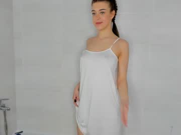 latina cam girl dana_bananna_ image #2672552