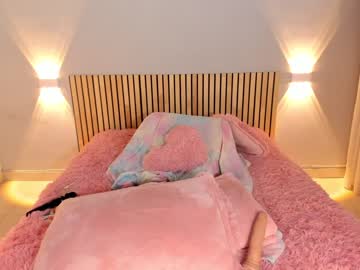 latina cam girl little_effy18 image #3119955