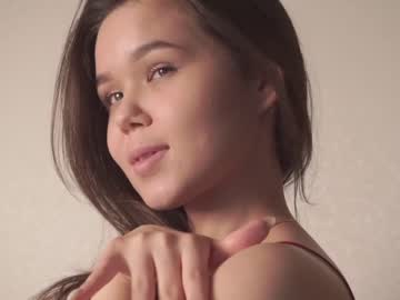 latina cam girl helenmoors image #2683566