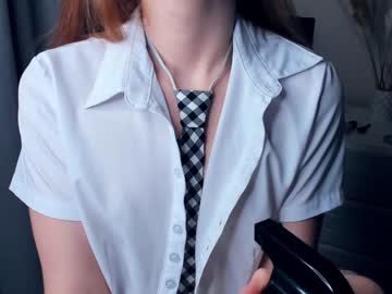 latina cam girl caressing_glance image #4198699
