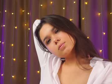 latina cam girl helenmoors image #3299249