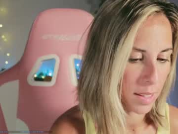 latina cam girl cique_black image #1741053