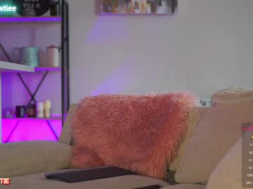latina cam girl _taylor_swift image #2878300