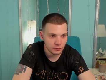 adam_levo latina cam