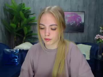 crazzychicks2 latina cam