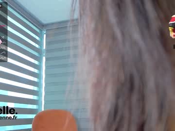 latina cam girl belle_adrienne image #3616908