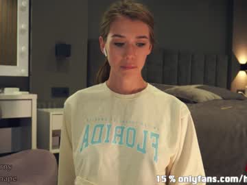 latina cam girl heyhorny_cb image #285173