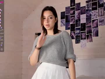 latina cam girl darling_kira image #1947534