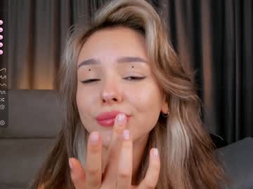 latina cam girl mila_vita image #3577262