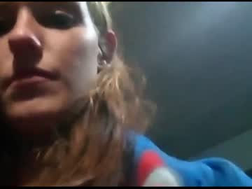 pregnant_milf21 latina cam