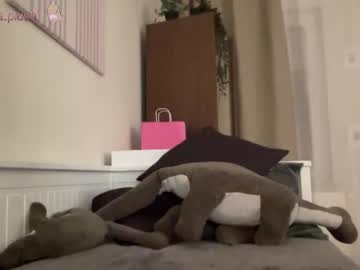 latina cam girl sonyaplush image #2809542