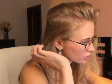 latina cam girl linellali image #2037866