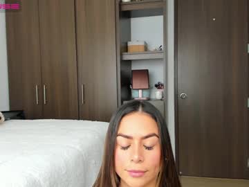 latina cam girl isabelhills image #2623140